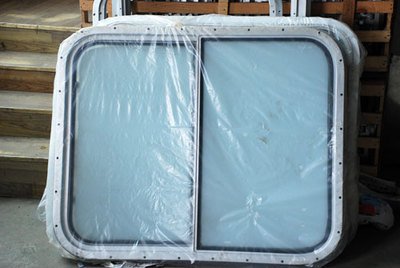 aluminum sliding window924682.jpg aluminum sliding window.jpg